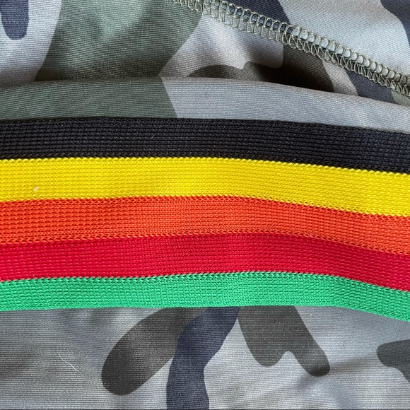 Pam and Gela Juicy Athletic Leggings Camo with Color Stripes on sides - Picture 7 of 11